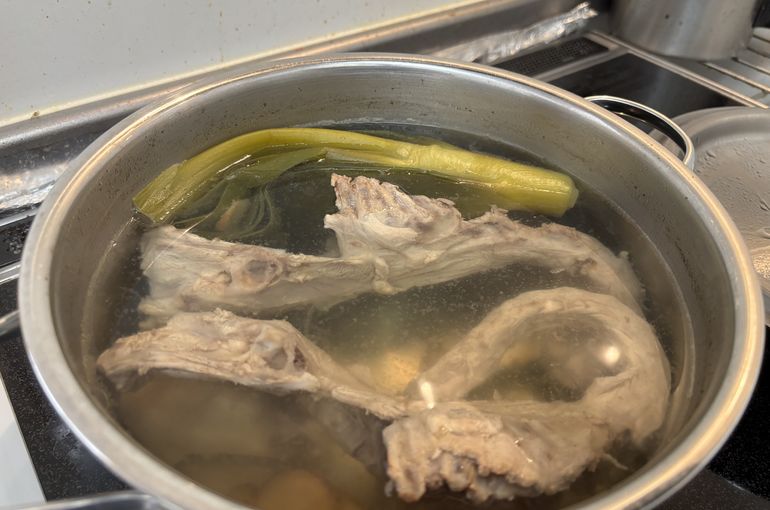 鶏ガラスープ