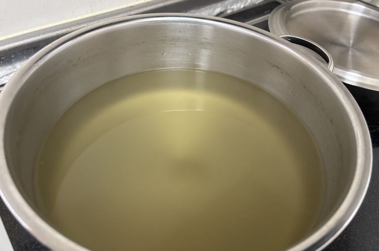鶏ガラスープ