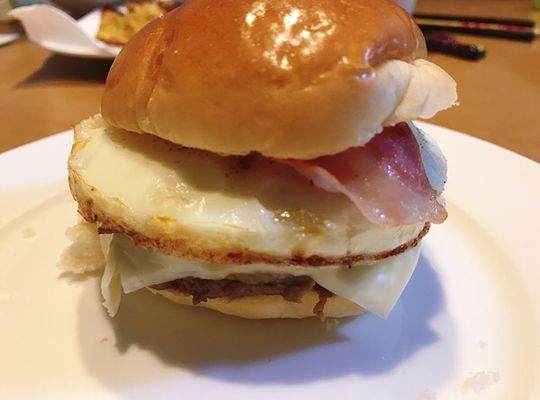 月見バーガー