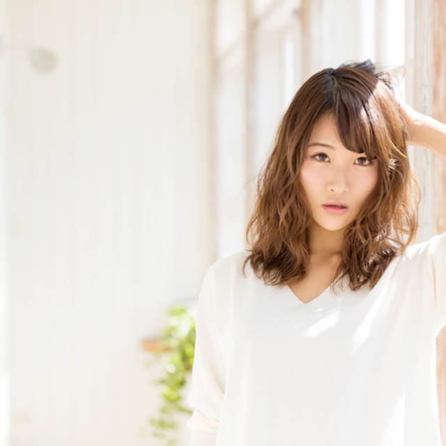 女性